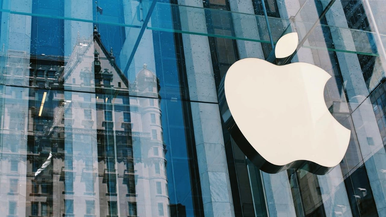 Apple çalışanlarının büyük çoğunluğu 2021 yılının Haziran ayına kadar evden çalışacak