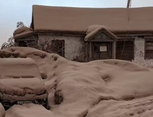 Rusya’da Yanardağ Patladı [Video]