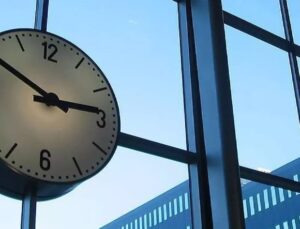 TBMM’de Kalıcı Yaz Saati Uygulamasının İptali İçin Kanun Teklifi Verildi