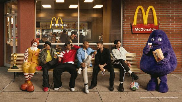McDonald’s Türkiye, Yeni Menüler ve Koleksiyon Eserleriyle  Dünya Kupası Heyecanına Ortak Oluyor