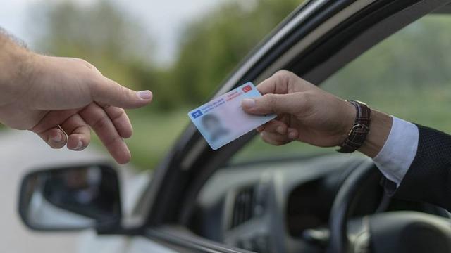 Trafikte Yeni Düzenleme: Bunları Yaparsanız Ehliyetiniz “Kalıcı” Olarak İptal Edilecek!